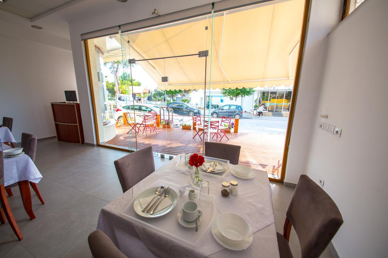 Hotel Alina Sarandë Eksteriør bilde