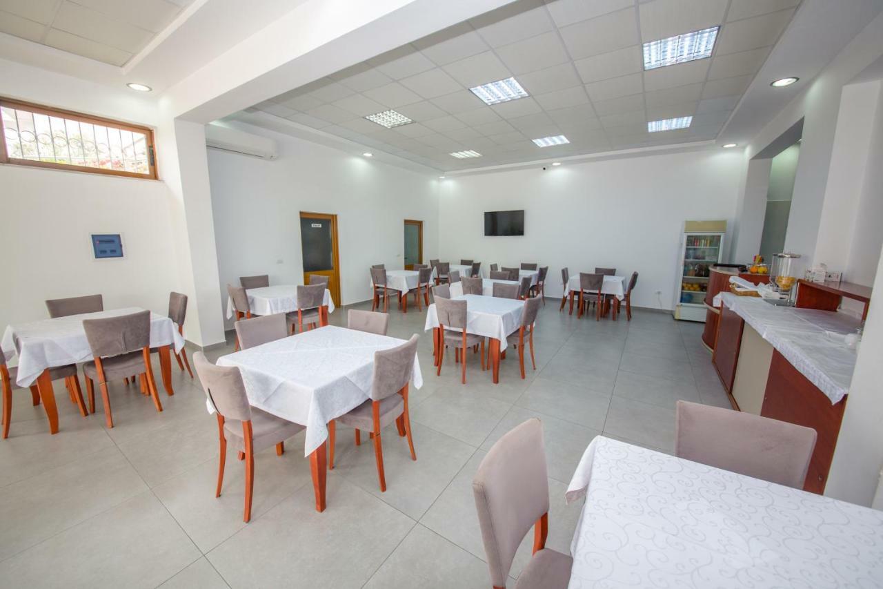 Hotel Alina Sarandë Eksteriør bilde