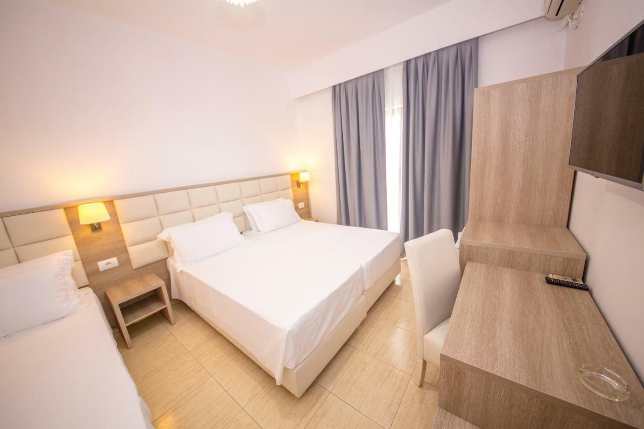 Hotel Alina Sarandë Eksteriør bilde
