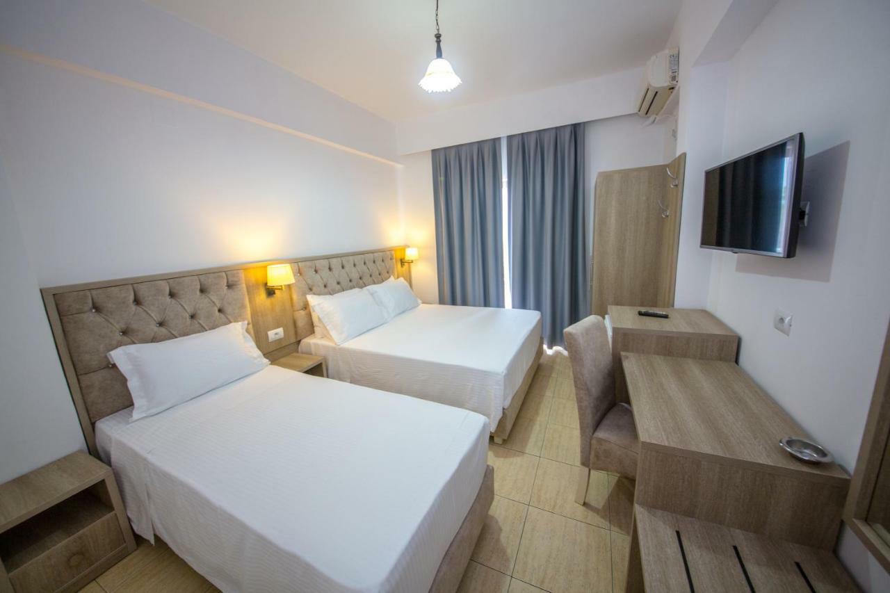 Hotel Alina Sarandë Eksteriør bilde