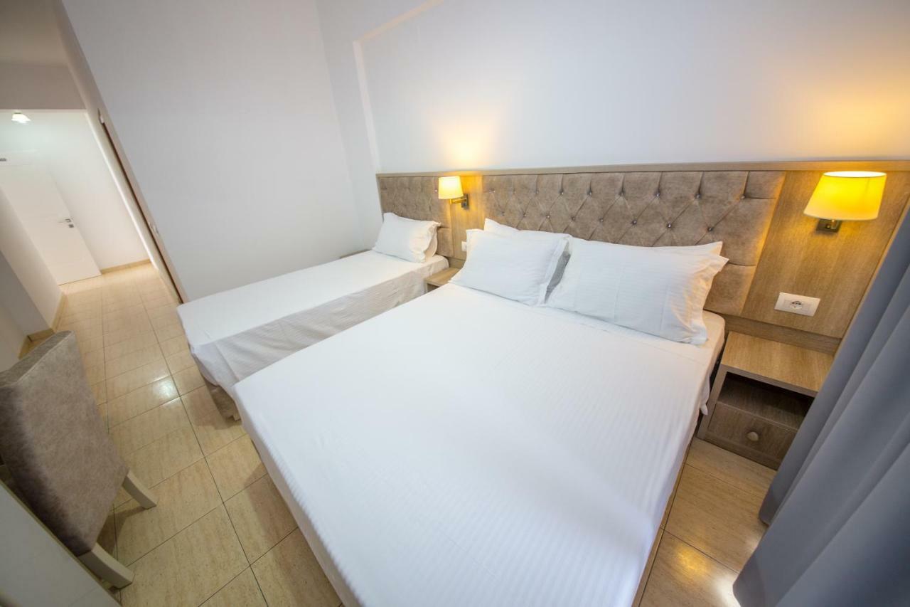 Hotel Alina Sarandë Eksteriør bilde